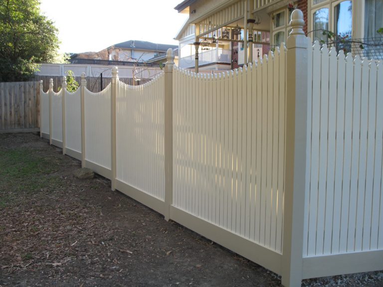 ScallopedPicketFence(3) Timber Fencing Installation Melbourne Eastside Fencing